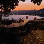 Unique View