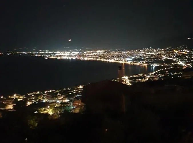 Unique View *