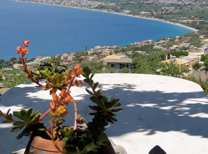 Unique View * Calamata